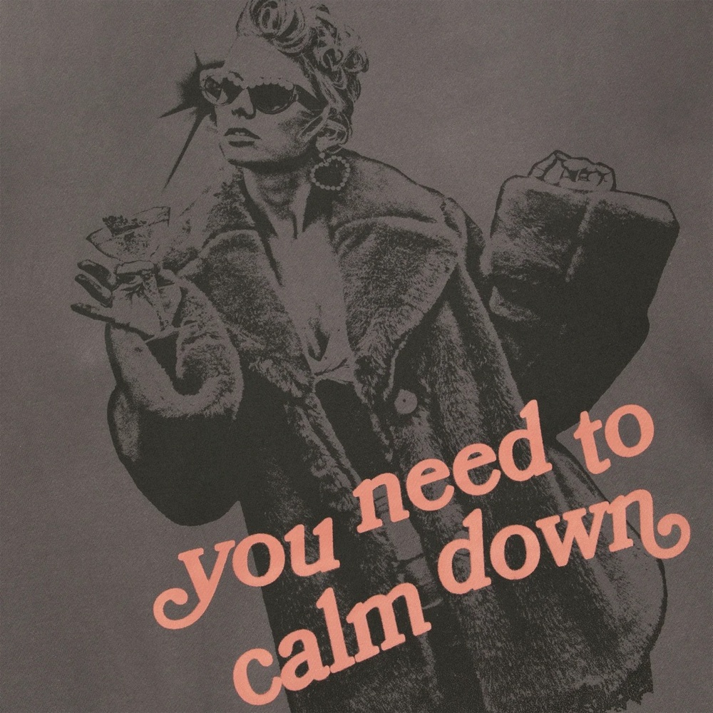 TAYLOR SWIFT • YOU NEED TO CALM DOWN HOODIE (M) - Picture 3 of 6